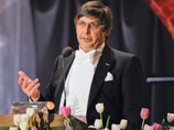 Российские нобелевские лауреаты Гейм и Новоселов стали "сэрами", получив звания от имени королевы
Российские нобелевские лауреаты Гейм и Новоселов стали "сэрами", получив звания от имени королевы