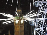Знаменитая часовая башня Биг Бен в британской столице превратилась в первые минуты нового года в площадку для запуска фейерверков во время грандиозного пиротехнического шоу, посвященного теме предстоящей здесь нынешним летом Олимпиады