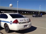 Сотрудники службы безопасности аэропорта Мидленд в американском штате Техас арестовали мужчину, который, предположительно, пытался пронести на борт самолета взрывчатку