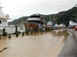 Непрекращающиеся ливневые дожди вызвали массовые наводнения на новозеландском острове Северный. Основной удар стихии пришелся на территории, прилегающие к заливу Пленти