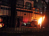 Поздним вечером 31 декабря Леонид Николаев по по кличке Лёня Ё***тый проник на территорию 71-го отдела полиции Петроградского района и поджег припаркованный там автозак Поздним вечером 31 декабря Леонид Николаев по по кличке Лёня Ё***тый проник на территорию 71-го отдела полиции Петроградского района и поджег припаркованный там автозак