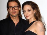 Звезда Голливуда Анджелина Джоли подарила своему гражданскому мужу, актеру Брэду Питту на Рождество и 48-й день рождения, который он отметил в декабре, водопад в Калифорнии вместе с прилегающим к нему участком земли