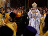 Медведев поздравил с Рождеством православных и всех россиян, а Путин - патриарха