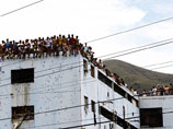 В Венесуэле зэки взяли в заложники около 700 человек