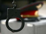 Столичные полицейские задержали своего высокопоставленного коллегу, которого подозревают в сексуальных преступлениях, совершенных в отношении молодых уроженцев Средней Азии Столичные полицейские задержали своего высокопоставленного коллегу, которого подозревают в сексуальных преступлениях, совершенных в отношении молодых уроженцев Средней Азии