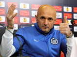 Главный тренер питерского футбольного клуба "Зенит" Лучано Спаллетти рассказал итальянским журналистам, что продлил контракт с командой на 2 года