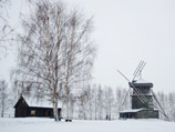 В центр Европейской части России пришла настоящая зима. Циклон, оказавшийся щедрым на снег, будет удерживать инициативу вплоть до четверга