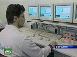 Изначально планировалось, что программа по ГЛОНАСС должна быть принята до 31 декабря 2011 года. Ее основные параметры и бюджет (330,5 млрд рублей) были согласованы в правительстве еще осенью Изначально планировалось, что программа по ГЛОНАСС должна быть принята до 31 декабря 2011 года. Ее основные параметры и бюджет (330,5 млрд рублей) были согласованы в правительстве еще осенью