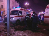 В Магадане неуправляемой машиной сбиты шесть человек: один погиб, трое в коме В Магадане неуправляемой машиной сбиты шесть человек: один погиб, трое в коме