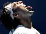 На Australian Open теннисиста оштрафовали за поломку четырех ракеток подряд