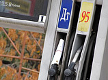 Под нажимом властей нефтяники "залили Россию бензином" Под нажимом властей нефтяники "залили Россию бензином"