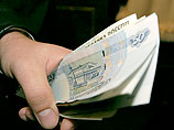 Минимальную зарплату предлагается с 1 марта установить в размере 5 тысяч рублей, с 1 июня - 5,5 тысячи рублей и с 1 октября - 6,5 тысячи рублей