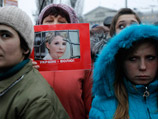 Объединенный митинг оппозиции проходит в Киеве на Софийской и Михайловской площадях