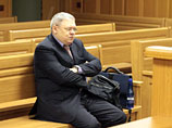 Верховный суд Татарстана приговорил экс-главу района к
штрафу в 300 млн рублей за взятку Верховный суд Татарстана приговорил экс-главу района к
штрафу в 300 млн рублей за взятку