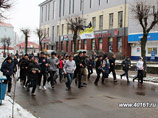 Курьез в Калининградской области: легкоатлетический пробег за здоровый образ жизни, проходивший под "имперским" флагом, перепутали с гей-парадом. В полиции оказались его участники, в том числе несовершеннолетние