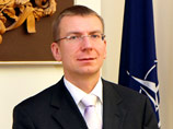 Глава МИД Латвии Эдгар Ринкевичс иронично посоветовал своему российскому коллеге Сергею Лаврову и всем недовольным положением русского языка в этой прибалтийской республике ознакомиться с новой статьей премьер-министра РФ Владимира Путина Глава МИД Латвии Эдгар Ринкевичс иронично посоветовал своему российскому коллеге Сергею Лаврову и всем недовольным положением русского языка в этой прибалтийской республике ознакомиться с новой статьей премьер-министра РФ Владимира Путина