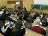 Студенты журфака МГУ заставили Медведева говорить о смерти, революции и возвращении в президенты Студенты журфака МГУ заставили Медведева говорить о смерти, революции и возвращении в президенты