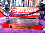 Майкл Джексон посмертно удостоен почести выше именной звезды на Аллее славы в Голливуде