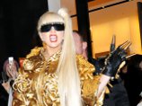 Российский медиахолдинг ЮТВ, которому принадлежит телеканал "Муз-ТВ", обратился в суд города Майами с иском против компании New Wave Entertainment из-за срыва концерта Lady Gaga в Москве