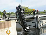 Расследование началось после того, как 30 июня 2009 года из канала в Кингстоне был поднят автомобиль Nissan, в салоне которого находились четыре женских трупа