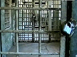 Верховный суд Дагестана в понедельник приговорил к пожизненному сроку заключения жителя Чечни Мансура Ражаева, участвовавшего в жестокой казни шестерых военнослужащих в сентябре 1999 года в селе Тухчар Новолакского района Дагестана