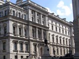 В Британии впервые в истории в суде проверят "лицензию на убийство": агента MI6 обвинили в связях с Каддафи