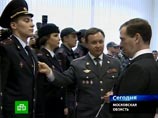 Новая полицейская форма от костюмеров "Мосфильма", приглянувшаяся Медведеву, обойдется стране в 16 миллиардов