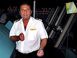 В каюте капитана, утопившего Costa Concordia, нашли нижнее белье его молдавской возлюбленной В каюте капитана, утопившего Costa Concordia, нашли нижнее белье его молдавской возлюбленной