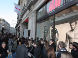 Нижнее белье Дэвида Бекхэма вызвало столпотворение в центре Лондона