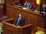 Оппозиционные депутаты Верховной Рады устроили обструкцию украинскому президенту Виктору Януковичу, приехавшему в парламент на открытие десятой сессии парламента