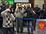 Чуров посоветовал фотографам "поймать художественный кадр" избирательной урны Чуров посоветовал фотографам "поймать художественный кадр" избирательной урны