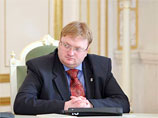 Как объяснил автор документа Виталий Милонов, эти примечания вносятся как раз для того, чтобы граждане, относящиеся к категории сексменьшинств, не считали, что законопроект направлен против их права на самоопределение Как объяснил автор документа Виталий Милонов, эти примечания вносятся как раз для того, чтобы граждане, относящиеся к категории сексменьшинств, не считали, что законопроект направлен против их права на самоопределение