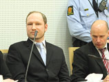 Андерс Брейвик в суде во время предварительных слушаний, 6 февраля 2012 года