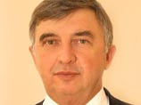 В Омске скончался председатель местного избиркома Александр Кушнарев. В минувший четверг Кушнареву была сделана операция в связи с перенесенным инсультом, однако сегодня утром он скончался в больнице