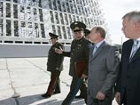 В августе 2007 года РЛС в Лехтуси осмотрел президент РФ Владимир Путин В августе 2007 года РЛС в Лехтуси осмотрел президент РФ Владимир Путин