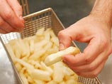 В Австралии менеджер закусочной McDonald's плеснул в напористого клиента кипящим маслом В Австралии менеджер закусочной McDonald's плеснул в напористого клиента кипящим маслом