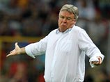 Махачкалинский "Анжи" объявил о подписании контракта с Гусом Хиддинком Махачкалинский "Анжи" объявил о подписании контракта с Гусом Хиддинком
