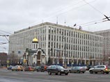 Полицейский столкнулся с четырьмя грузовиками на Ленинградском шоссе. После "страйка" все живы Полицейский столкнулся с четырьмя грузовиками на Ленинградском шоссе. После "страйка" все живы