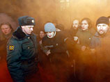 Новая акция протеста незарегистрированной "Другой России" возле здания ЦИК закончилась грубыми задержаниями Новая акция протеста незарегистрированной "Другой России" возле здания ЦИК закончилась грубыми задержаниями