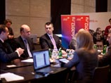 Прохоров вслед за новой партией задумал дать России новую медицину: страховую, как во Франции Прохоров вслед за новой партией задумал дать России новую медицину: страховую, как во Франции