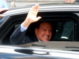 Решение суда о ненаказуемости Берлускони не является оправдательным приговором, вынесения которого адвокаты мультимиллионера требовали "за отсутствием факта преступления". Сам Берлускони в момент объявления приговора в зале суда не присутствовал