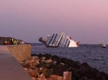 Отметим, что этой же компании Costa Crociere принадлежит круизный лайнер Costa Concordia, который потерпел крушение и частично затонул у берегов итальянского острова Джильо в ночь на 14 января этого года