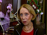 Инна Чурикова, сломавшая недавно обе руки, уже едет на гастроли Инна Чурикова, сломавшая недавно обе руки, уже едет на гастроли