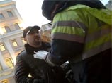 Собянин обещает не допустить в Москве "майдана": если плитку разберут на оружие пролетариата - это уже хулиганство Собянин обещает не допустить в Москве "майдана": если плитку разберут на оружие пролетариата - это уже хулиганство
