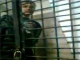 Пермские сотрудники управления собственной безопасности УМВД изучают попавшее на YouTube видео, где некий человек в наручниках, похожий на начальника одного из отделов полиции Перми, будучи в пьяном виде, кричит на стражей порядка Пермские сотрудники управления собственной безопасности УМВД изучают попавшее на YouTube видео, где некий человек в наручниках, похожий на начальника одного из отделов полиции Перми, будучи в пьяном виде, кричит на стражей порядка