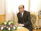 Аскар Акаев сдал экзамен по киргизскому языку на "четверку" Аскар Акаев сдал экзамен по киргизскому языку на "четверку"