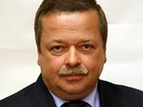 "2 марта 2012 года в интернете появились сообщения о проведении несанкционированного массового мероприятия на территории Красной площади и Московского Кремля", - заявил официальный представитель ФСО Сергей Девятов "2 марта 2012 года в интернете появились сообщения о проведении несанкционированного массового мероприятия на территории Красной площади и Московского Кремля", - заявил официальный представитель ФСО Сергей Девятов