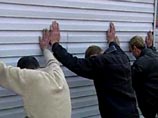 В числе задержанных пять человек, по оперативным данным, входили в так называемый "Новосибирский джамаат" - экстремистскую организацию, занимающуюся финансированием бандподполья на Северном Кавказе путем вымогательства, грабежей и разбоя В числе задержанных пять человек, по оперативным данным, входили в так называемый "Новосибирский джамаат" - экстремистскую организацию, занимающуюся финансированием бандподполья на Северном Кавказе путем вымогательства, грабежей и разбоя