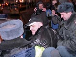 Раздачу палаток оппозиционеры из "РосАгита" хотели организовать в Москве, но полиция помешала Раздачу палаток оппозиционеры из "РосАгита" хотели организовать в Москве, но полиция помешала
