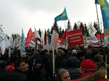 По данным организаторов митинга, в нем приняли участие порядка 5 тыс. человек По данным организаторов митинга, в нем приняли участие порядка 5 тыс. человек